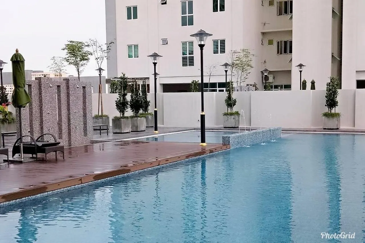 Cozy Suite @ Straits Garden Apartment George Town